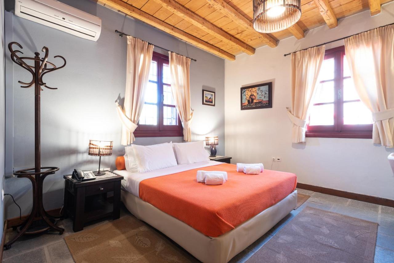 Lively Lofts By The Varos Residences Ngoại thất bức ảnh