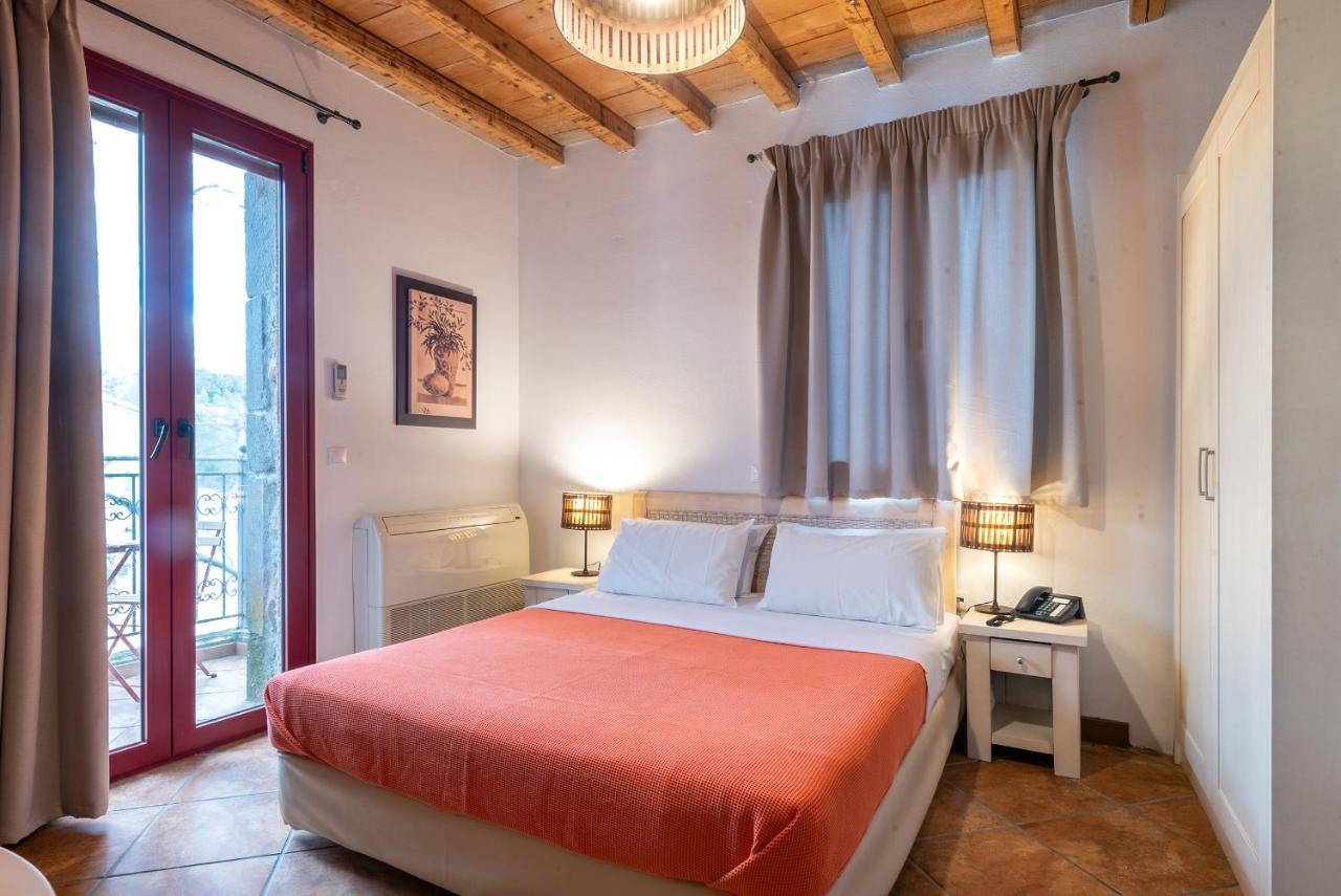 Lively Lofts By The Varos Residences Ngoại thất bức ảnh