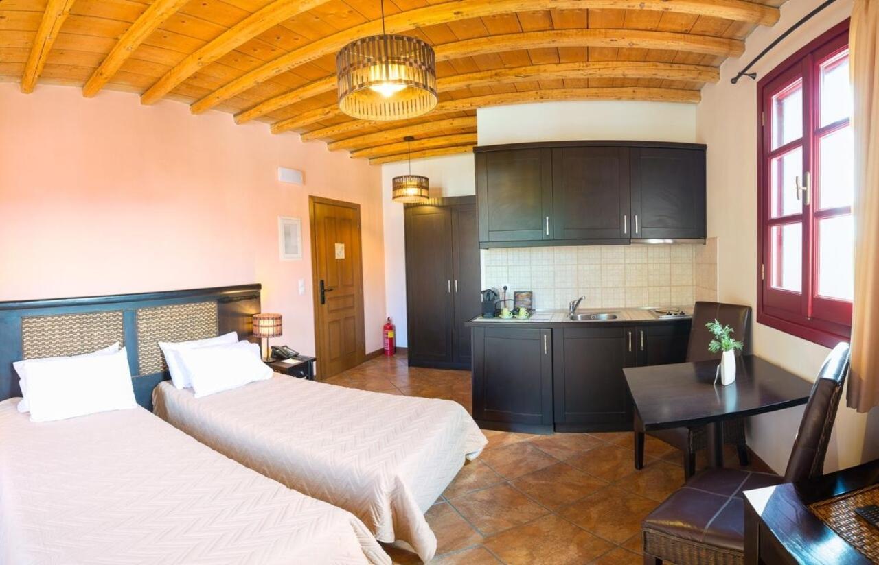 Lively Lofts By The Varos Residences Ngoại thất bức ảnh